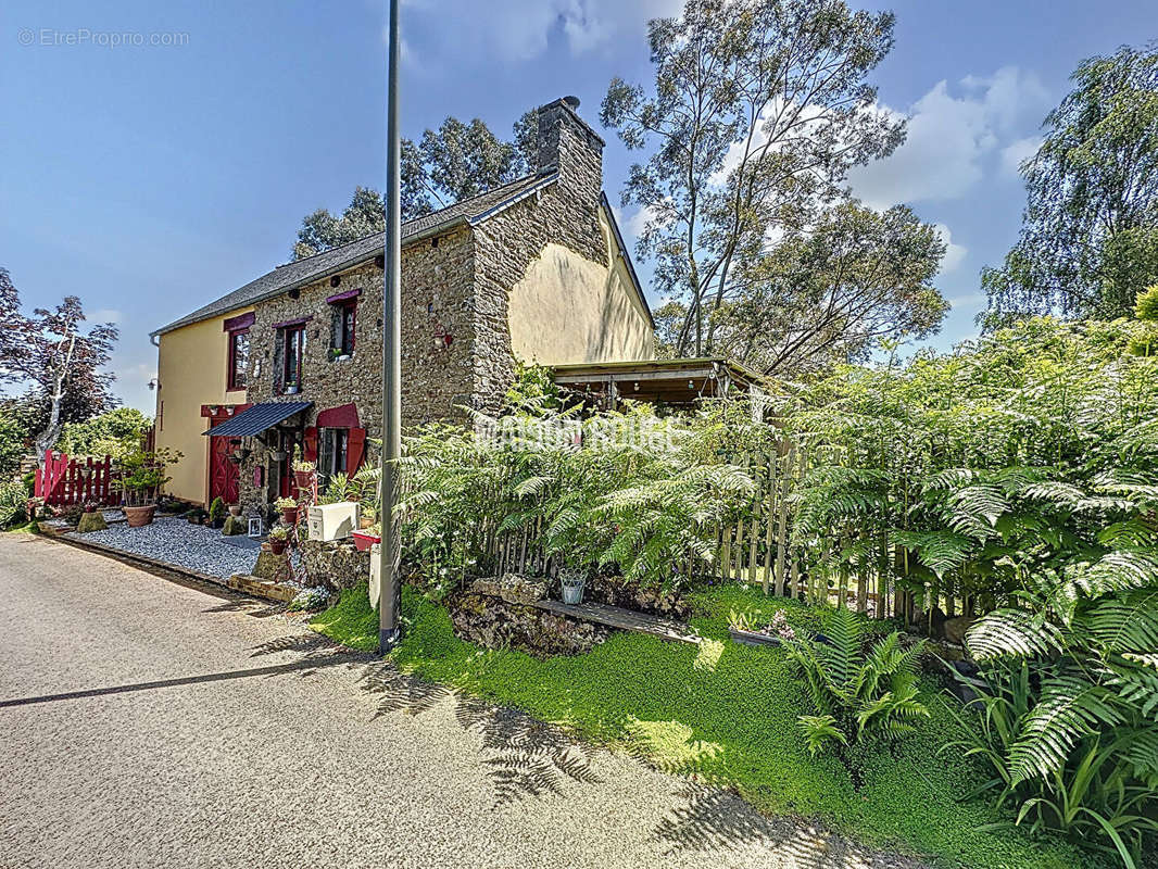 Maison à SAINT-HELEN