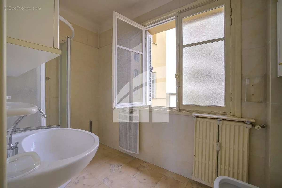 Appartement à MENTON