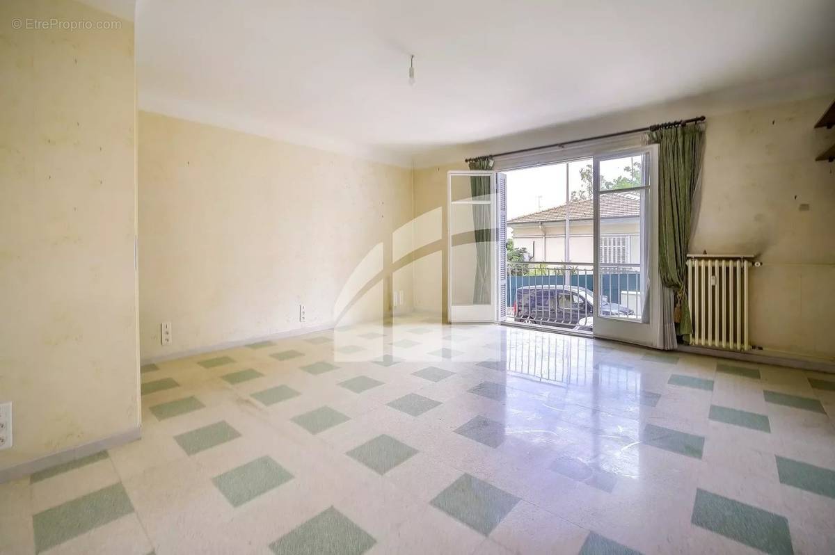 Appartement à MENTON