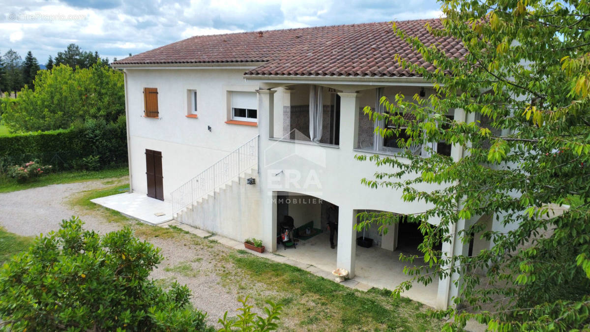 Maison à COLAYRAC-SAINT-CIRQ