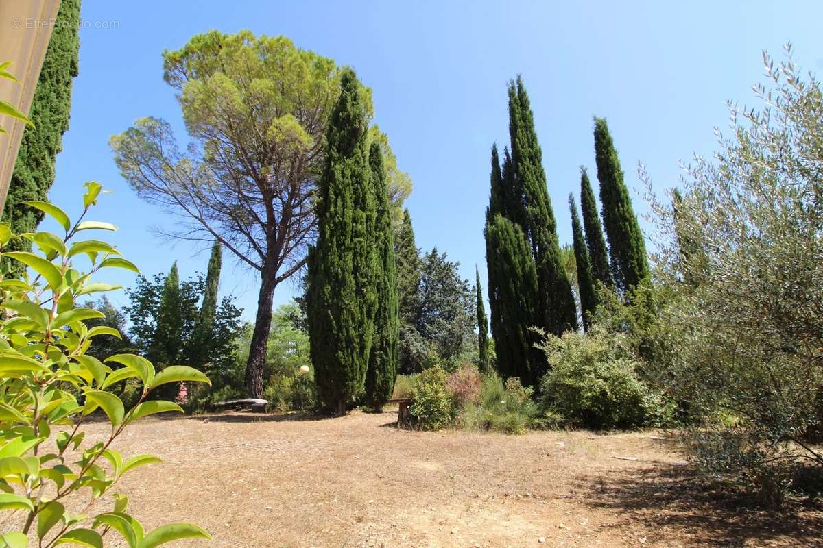 Maison à FORCALQUEIRET