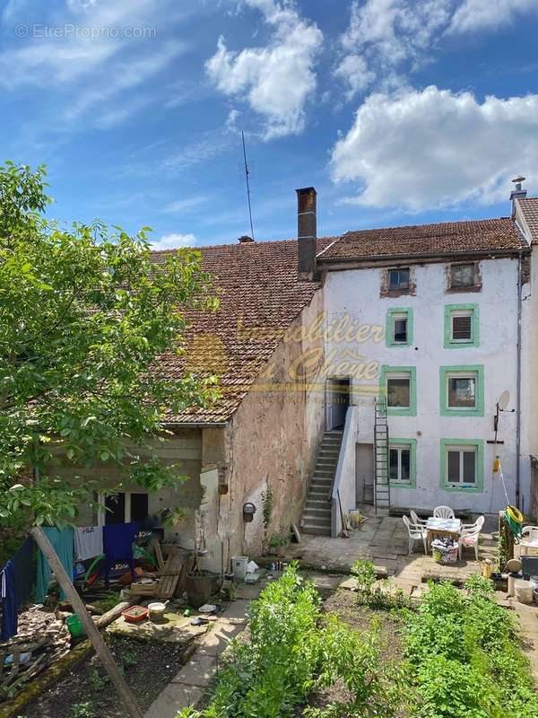 Maison à SAINT-LOUP-SUR-SEMOUSE