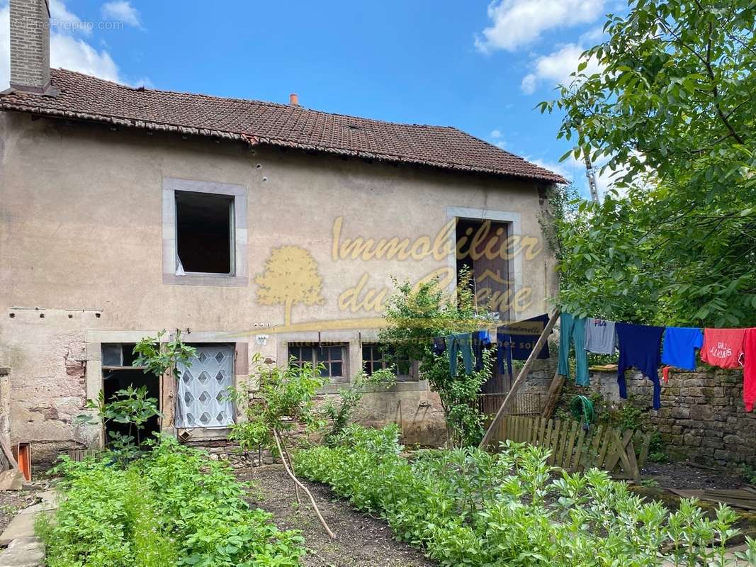 Maison à SAINT-LOUP-SUR-SEMOUSE