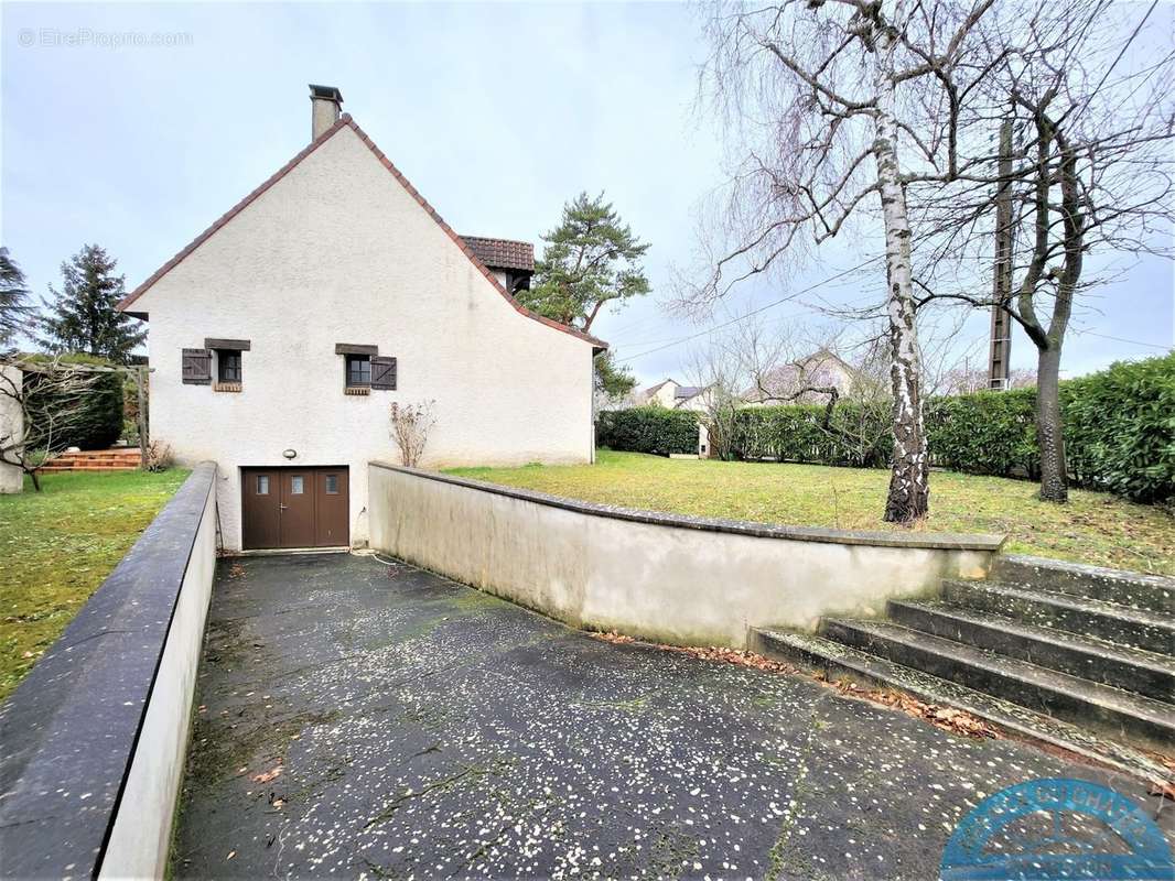 Maison à ORMESSON-SUR-MARNE