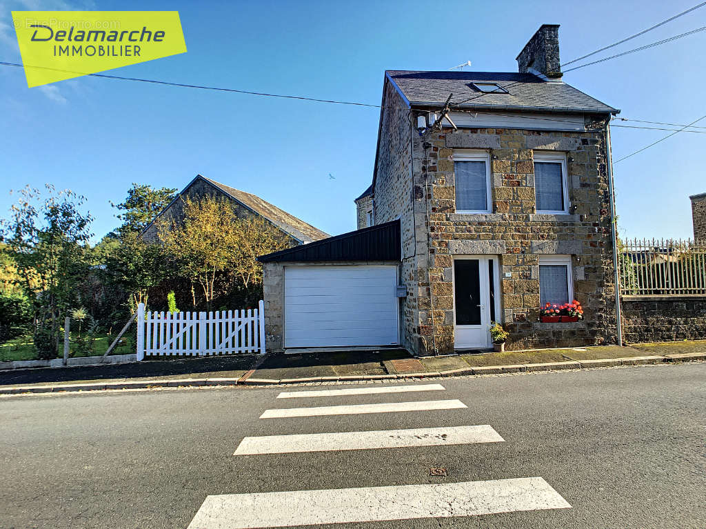 Maison à TESSY-SUR-VIRE