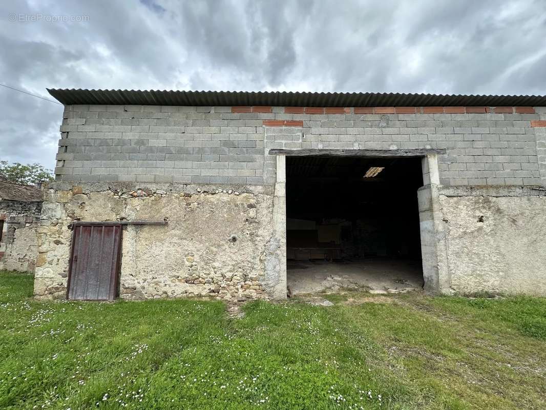 Maison à LA TRIMOUILLE