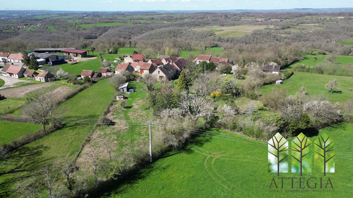 Maison à LE BOURG-D&#039;HEM