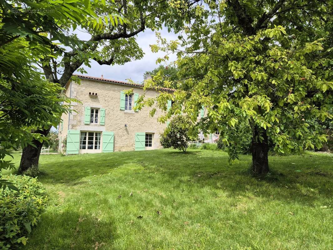 Maison à BUZET-SUR-BAISE