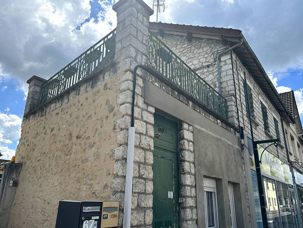 Appartement à CHAMPAGNE-SUR-SEINE