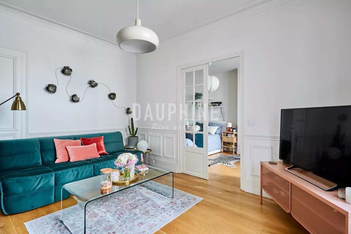 Appartement à PARIS-7E