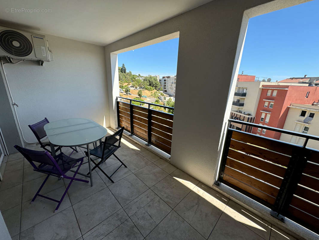 Appartement à MARSEILLE-14E