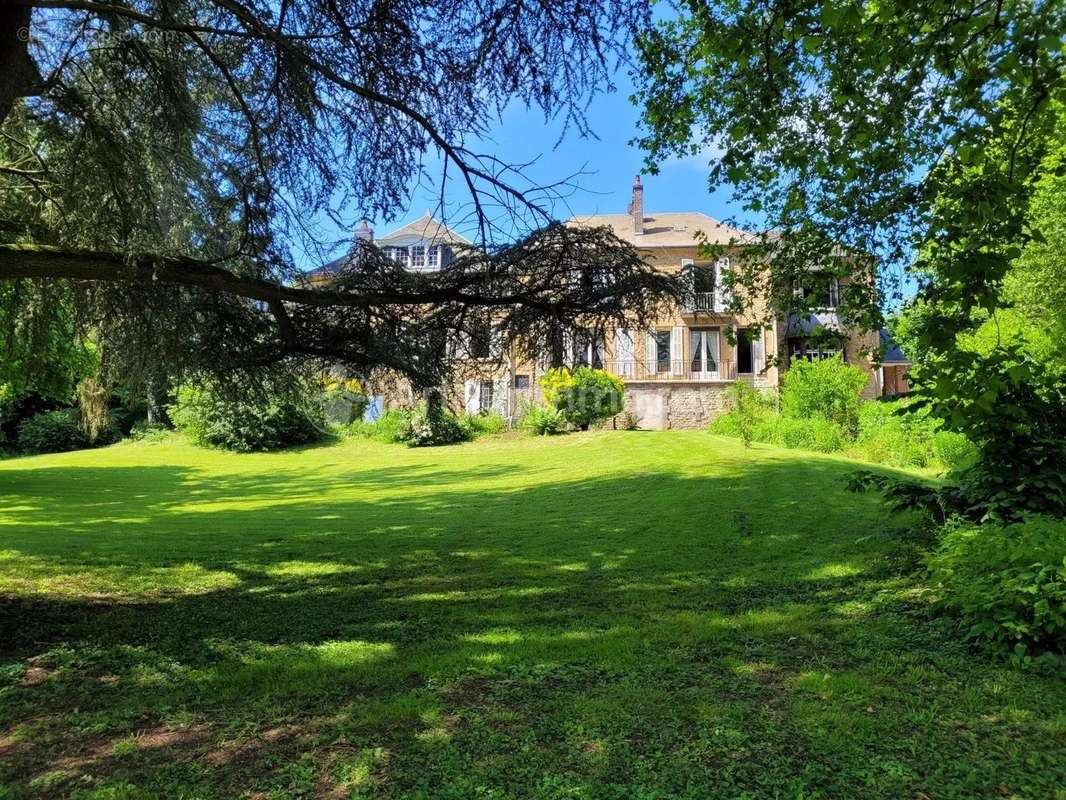 Maison à CHARLEVILLE-MEZIERES