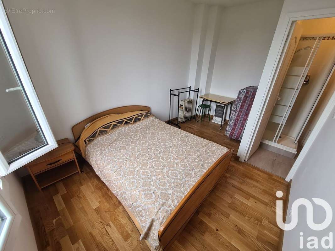 Photo 2 - Appartement à AUBERVILLIERS