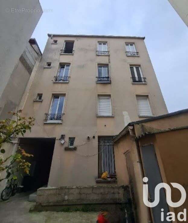 Photo 9 - Appartement à AUBERVILLIERS