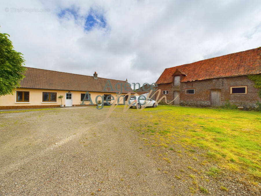 Maison à COLEMBERT