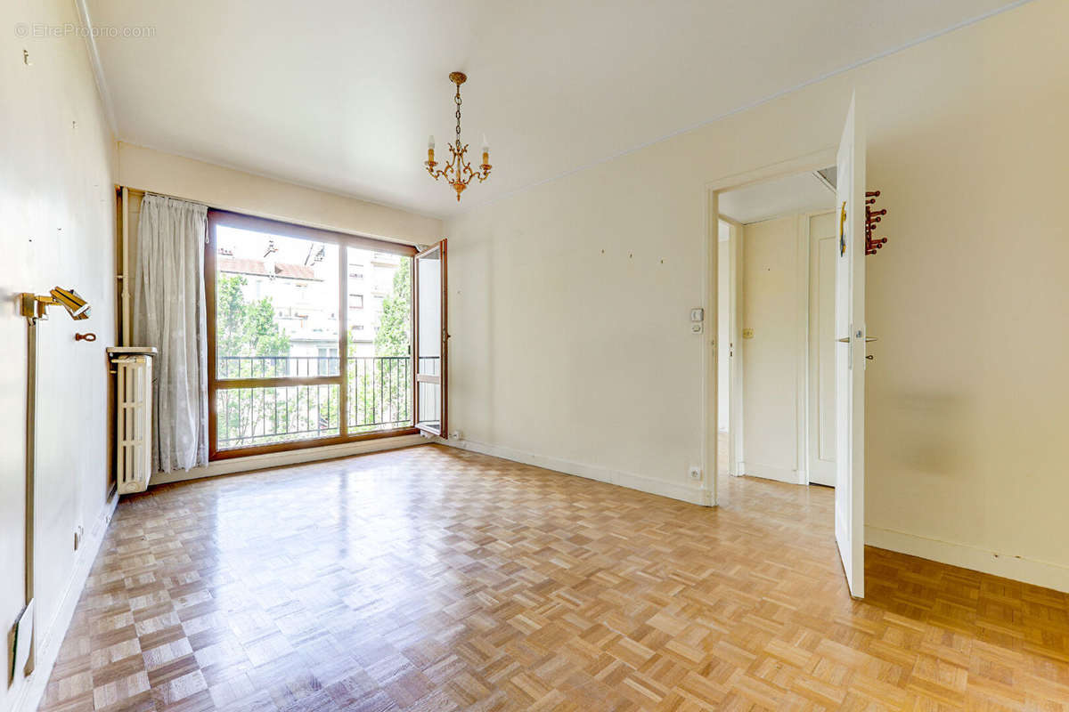 Appartement à PARIS-20E