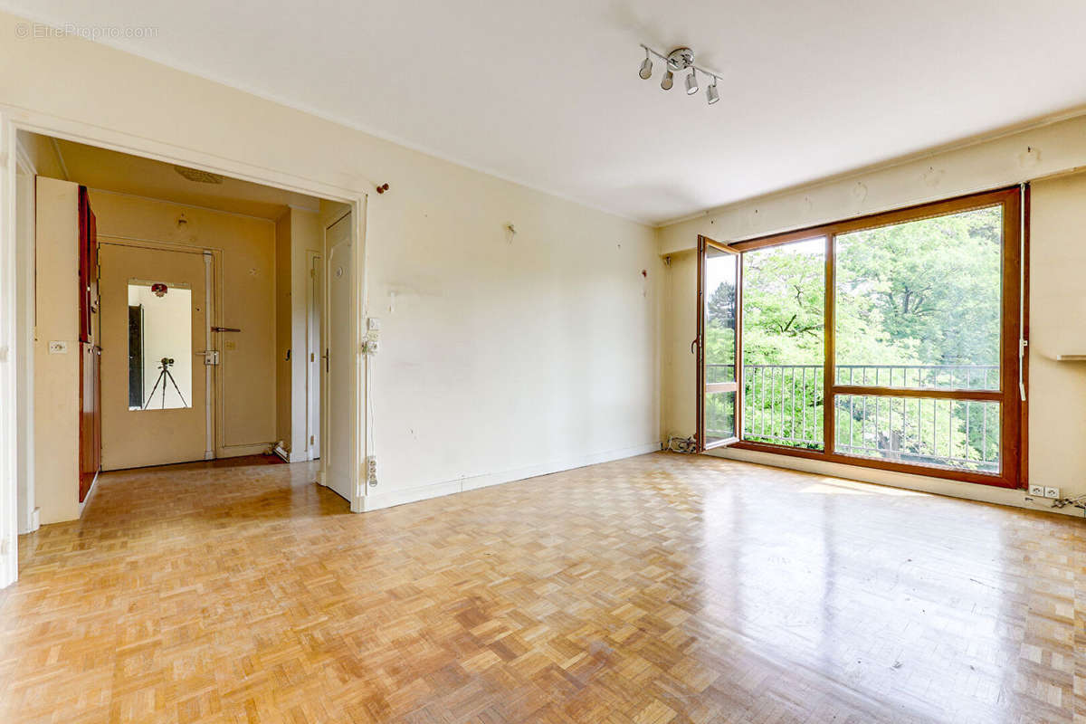 Appartement à PARIS-20E