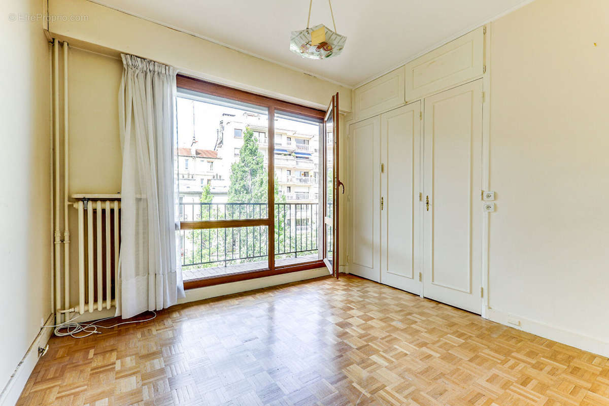 Appartement à PARIS-20E