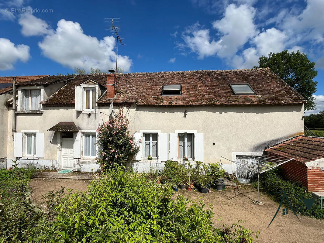 Maison à CHARENTON-DU-CHER