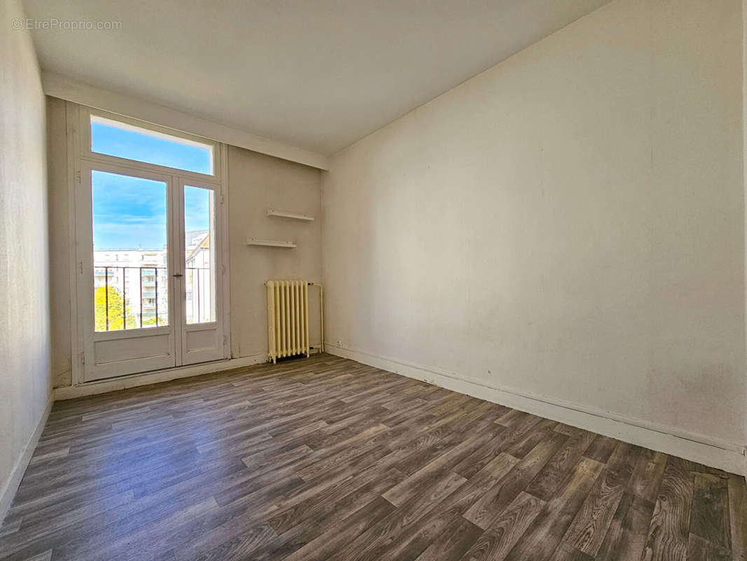 Appartement à BRETIGNY-SUR-ORGE