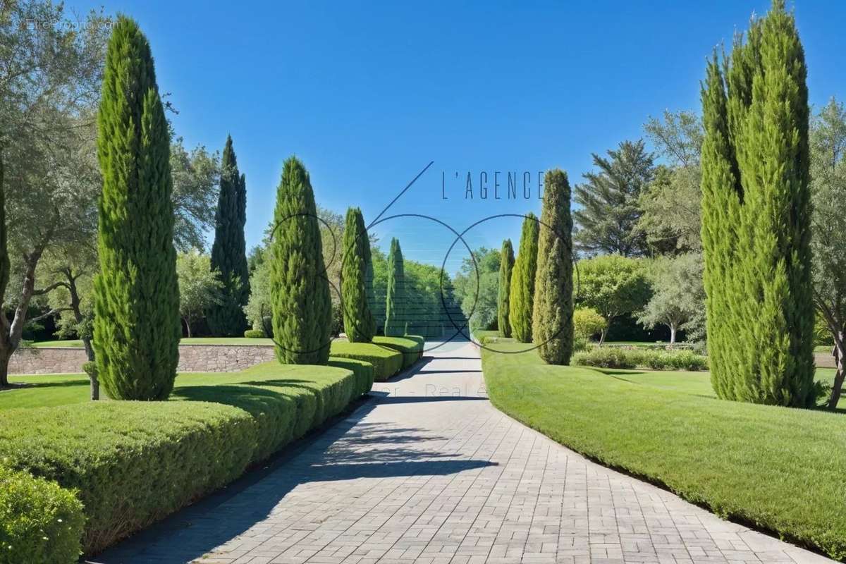 Maison à MOUGINS