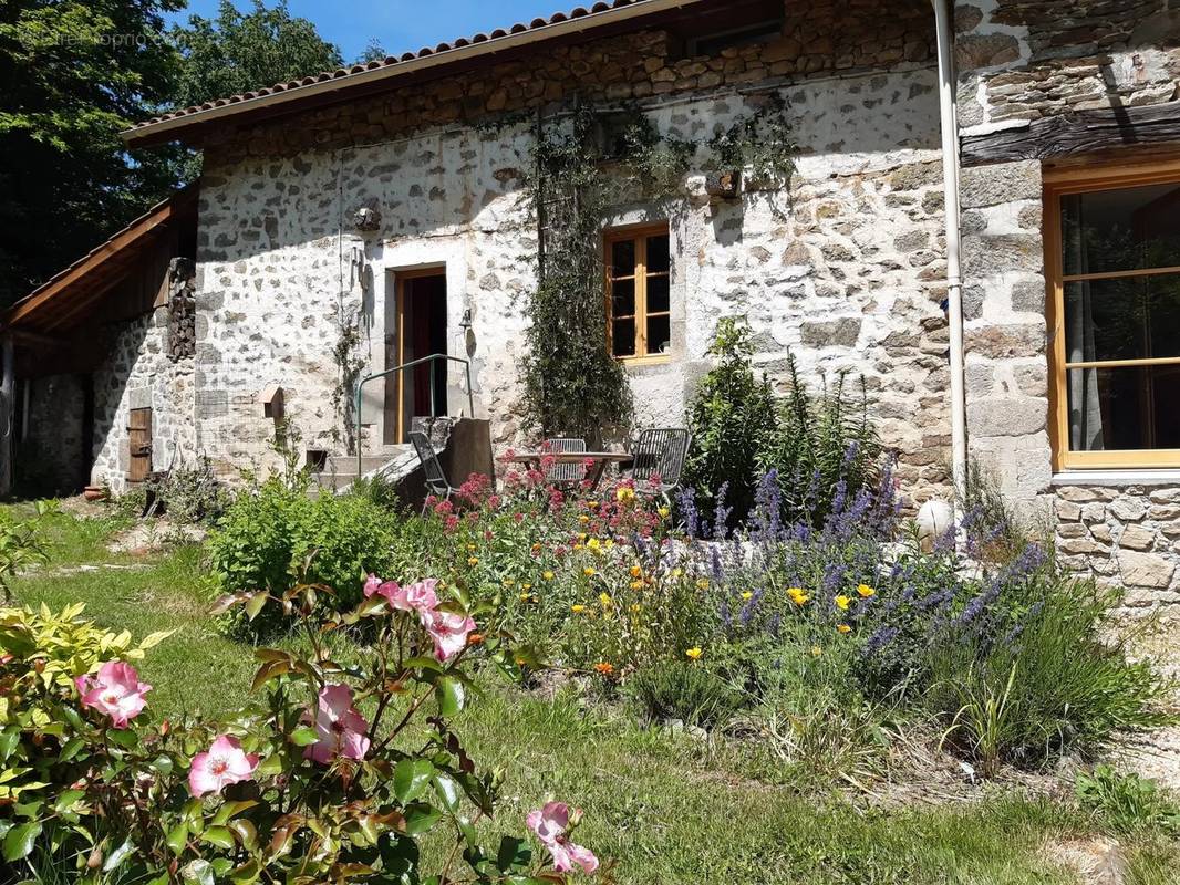 Maison à CUSSAC