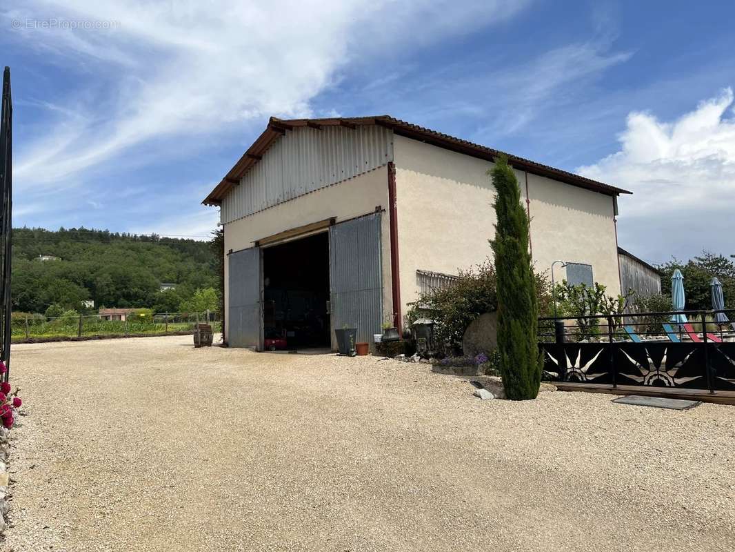 Maison à SAINT-CIRQ-LAPOPIE