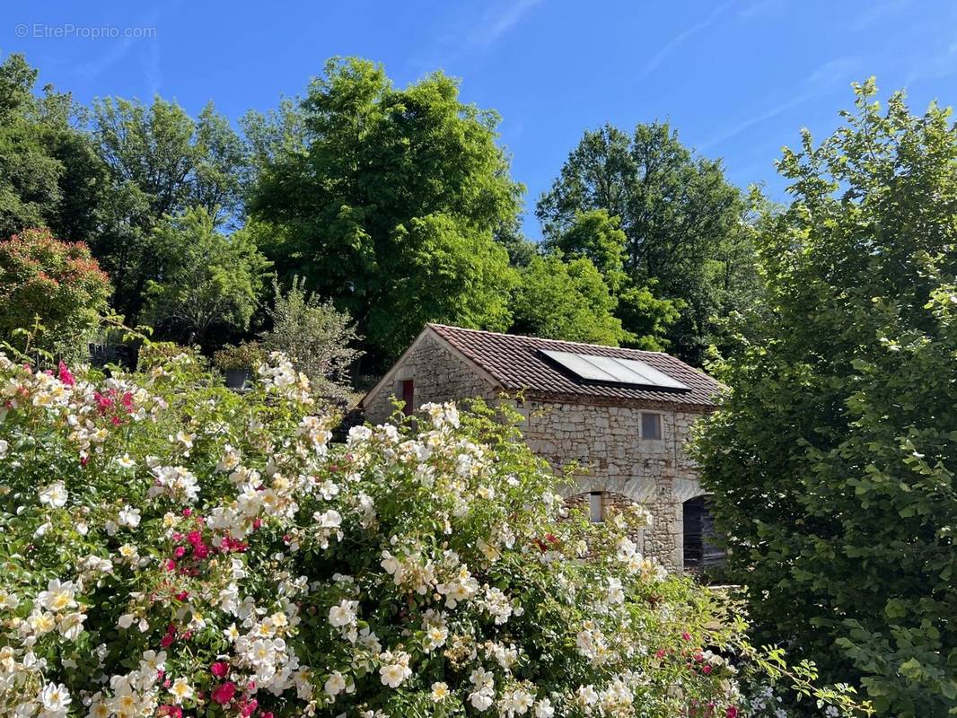 Maison à LAUZES