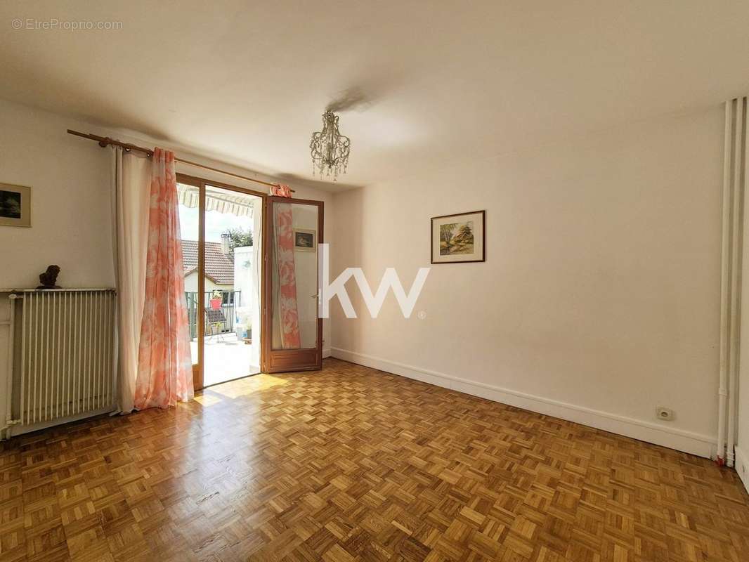 Appartement à NEUILLY-PLAISANCE