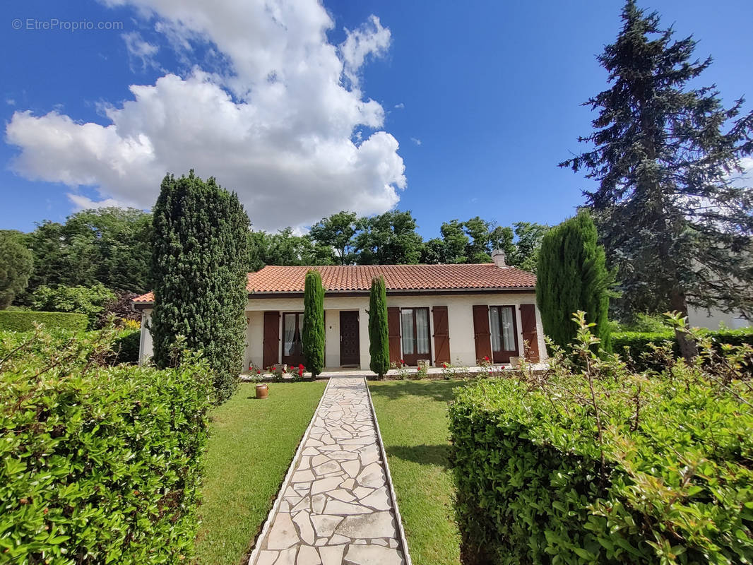 Maison à CHAUVIGNY