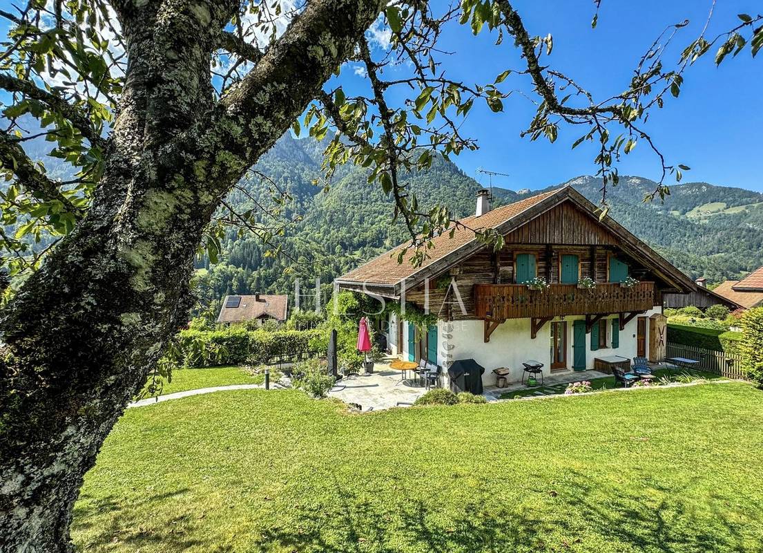 Maison à LE PETIT-BORNAND-LES-GLIERES