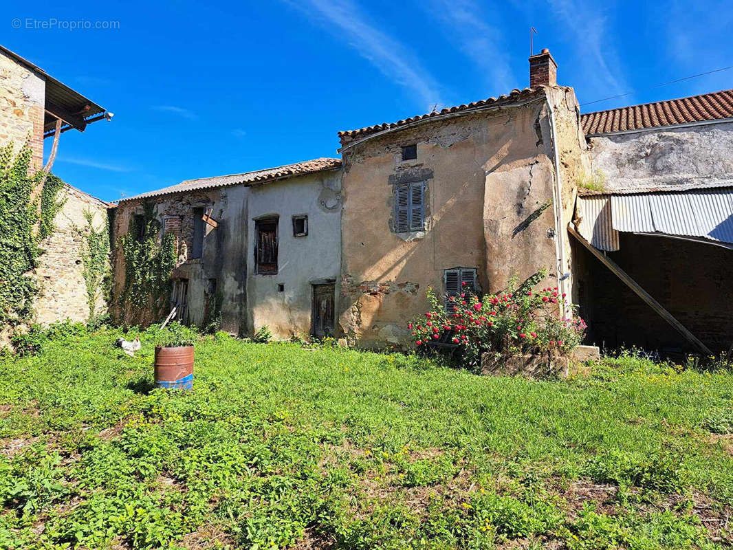 Maison à BOURNONCLE-SAINT-PIERRE