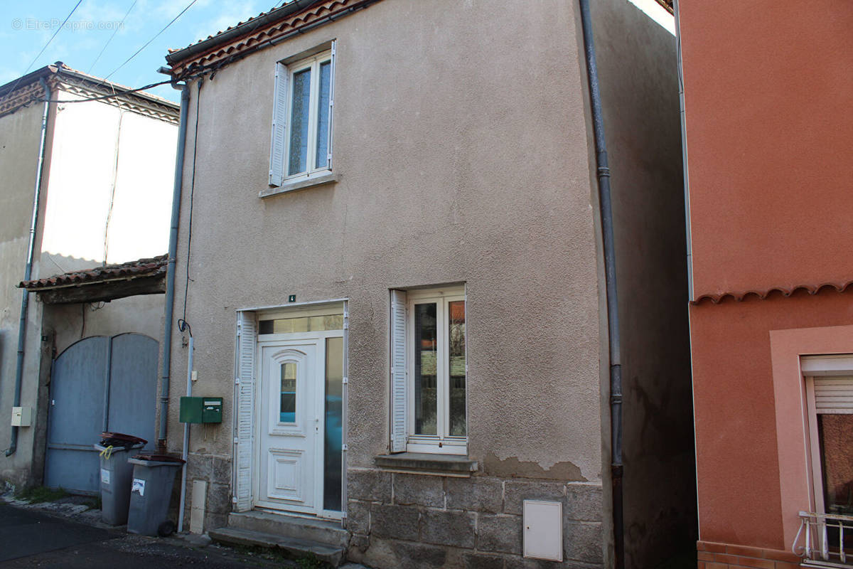 Maison à JUMEAUX