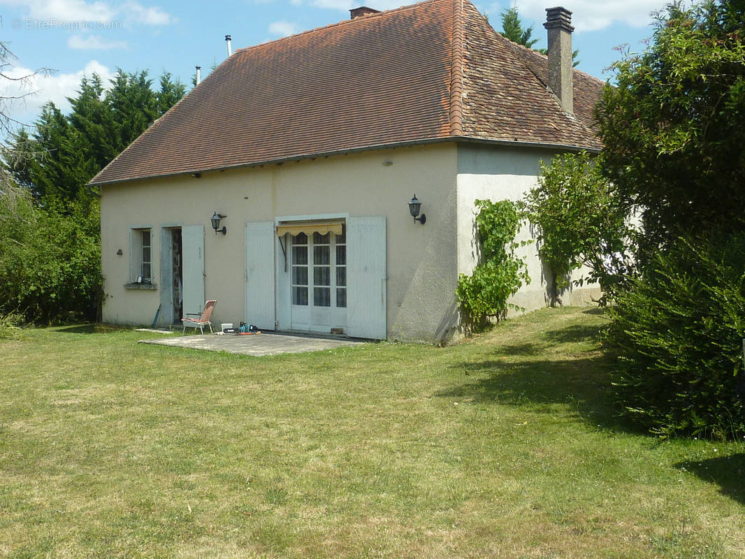 Maison à BRIGUEIL-LE-CHANTRE