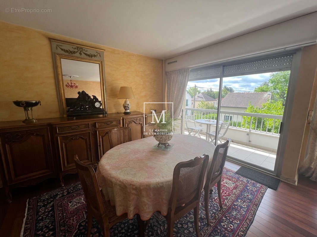 Appartement à MAISONS-LAFFITTE