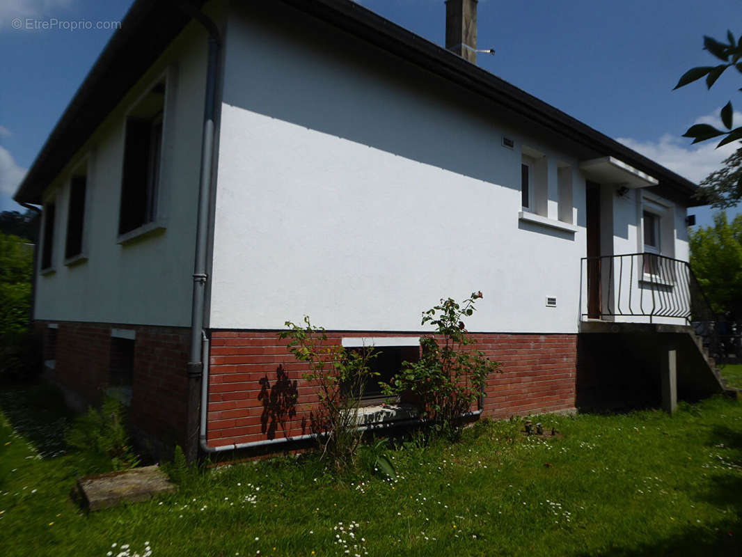 Maison à CORMEILLES