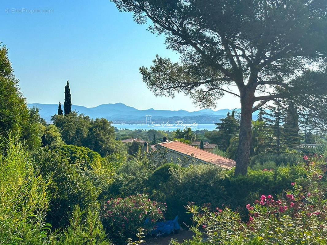 Maison à FREJUS