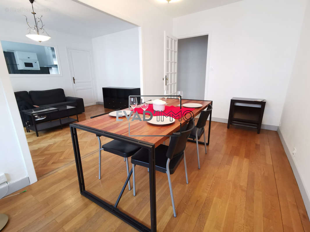 Appartement à SAINT-ETIENNE