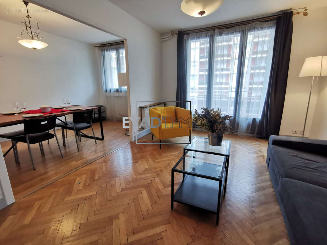 Appartement à SAINT-ETIENNE