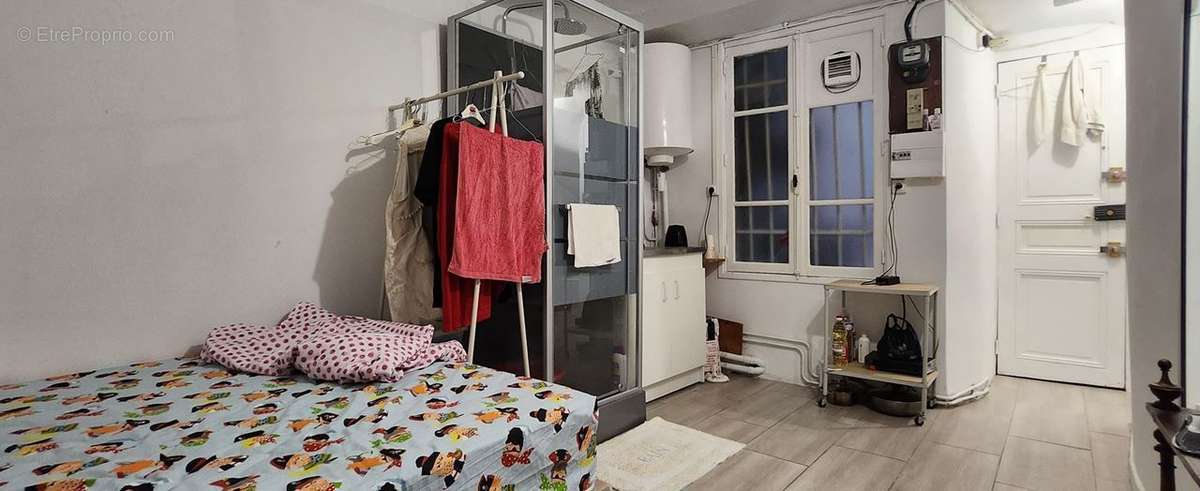 Appartement à PARIS-1E