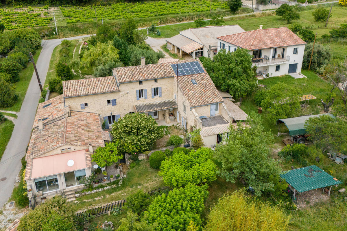 Maison à MALAUCENE