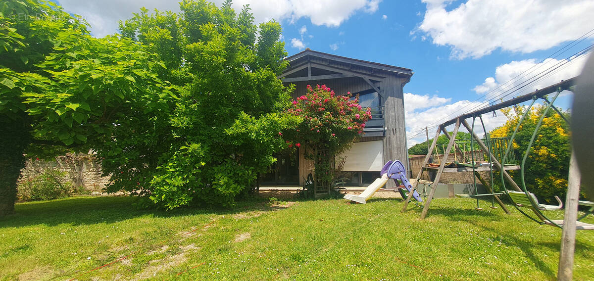 Maison à JARNAC