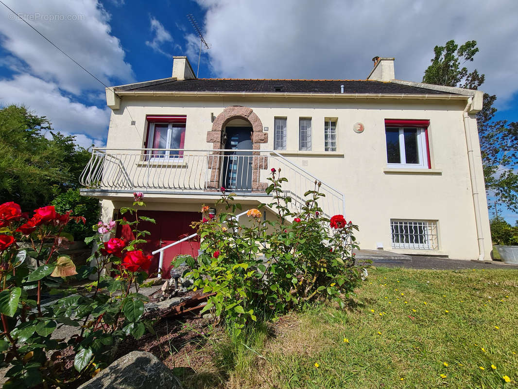 Maison à POMMERIT-LE-VICOMTE