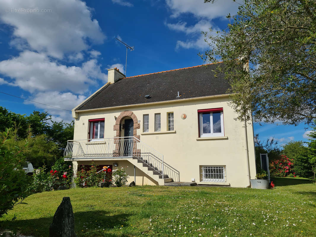 Maison à POMMERIT-LE-VICOMTE