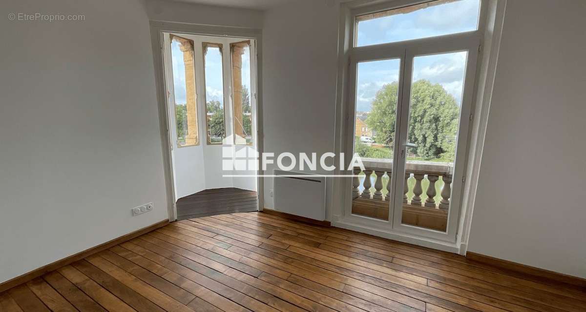 Appartement à CHARLEVILLE-MEZIERES