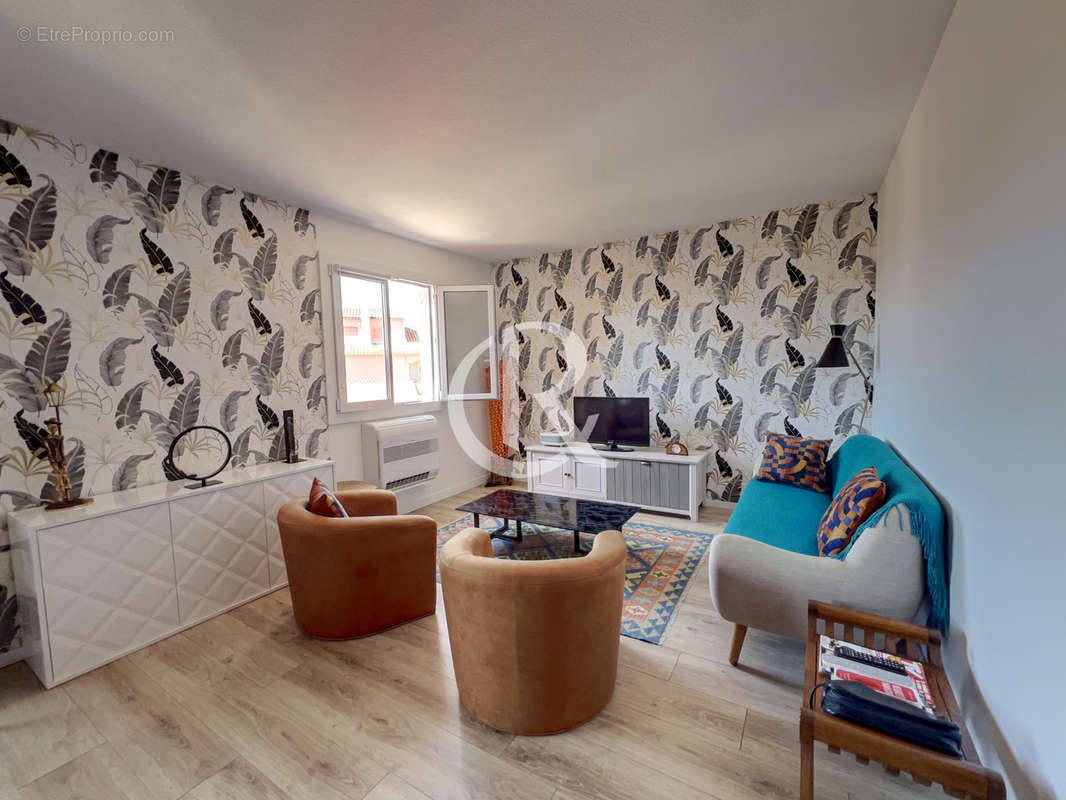 Appartement à HYERES