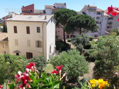 Appartement à HYERES