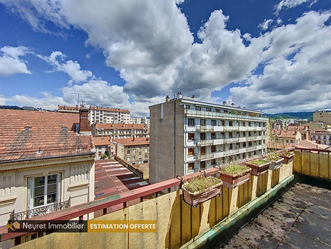 Appartement à SAINT-ETIENNE