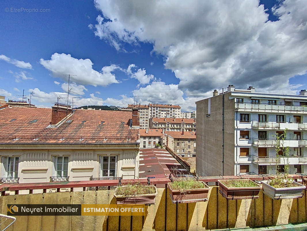 Appartement à SAINT-ETIENNE