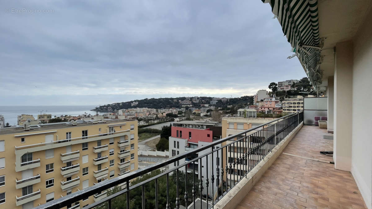 Appartement à ROQUEBRUNE-CAP-MARTIN